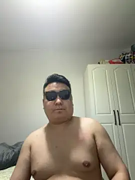langzi-888 online show from May 10, 2026, 2:52 pm