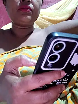 Snapshot of Gulapi_N chatting on May 23, 2026, 5:01 pm Gulapi N online show from May 23, 2026, 5:01 pm