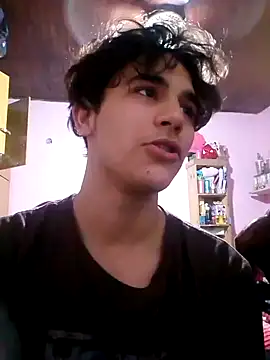 Snapshot of Sempai_Moon chatting on May 31, 2026, 5:19 pm Sempai Moon online show from May 31, 2026, 5:19 pm