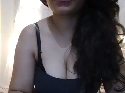 RealSassyRae online show from May 14, 2026, 5:54 pm