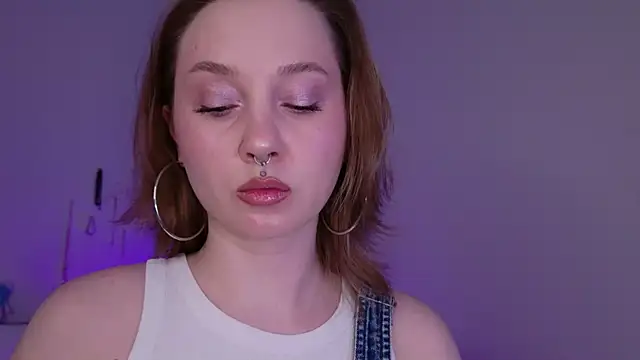 ooopsitscandy online show from May 4, 2026, 3:37 pm