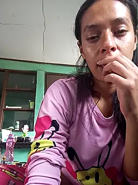 Kimkaly online show from May 3, 2026, 2:20 pm