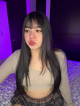 Snapshot of iEmily_ chatting on July 1, 2026, 7:58 pm iEmily online show from July 1, 2026, 7:58 pm