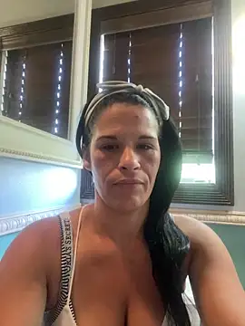 Snapshot of Vanessa_Valentine chatting on April 28, 2026, 1:59 pm Vanessa Valentine online show from April 28, 2026, 1:59 pm