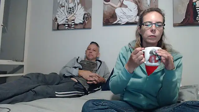 blondiesin50 online show from June 12, 2026, 9:23 pm