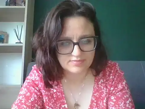 sensual paris online show from May 25, 2026, 5:29 am