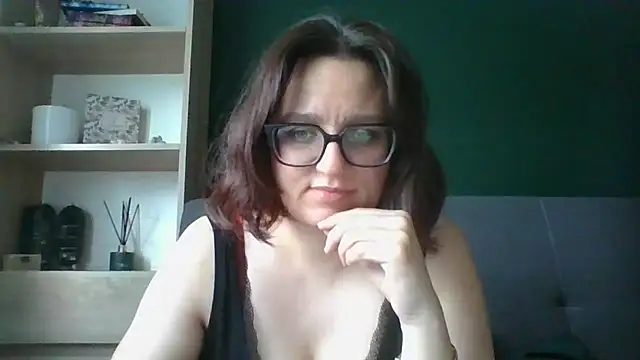 sensual paris online show from August 3, 2026, 5:26 am