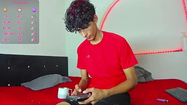 liammendoza98 online show from April 30, 2026, 11:17 am