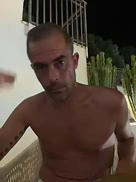 Riccardo86xx online show from June 27, 2026, 8:37 pm
