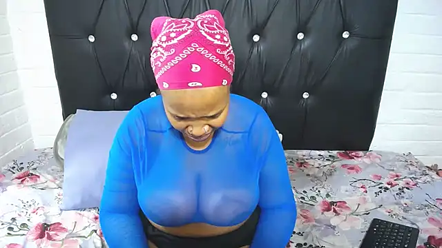 Snapshot of CandyBoobs69 chatting on June 30, 2026, 8:09 pm CandyBoobs69 online show from June 30, 2026, 8:09 pm
