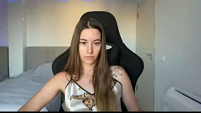 PrincesSsLilu online show from June 12, 2026, 5:21 pm