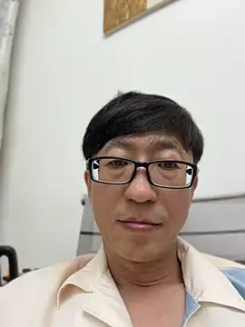 ShuaiCH online show from May 7, 2026, 6:55 pm