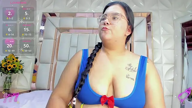 Snapshot of Aria_bbw22 chatting on July 13, 2026, 7:35 pm Aria bbw22 online show from July 13, 2026, 7:35 pm