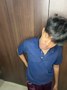 nilanfucks online show from May 26, 2026, 5:49 am