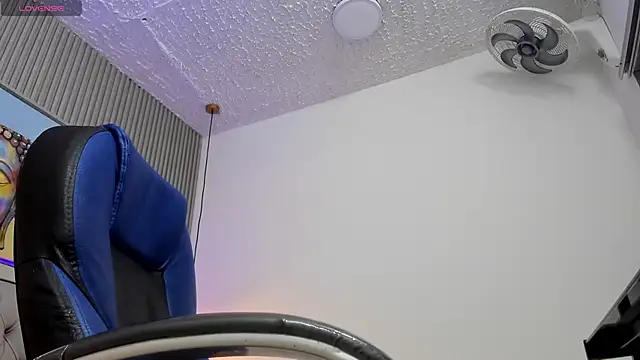 Ethanx18  online show from June 6, 2026, 3:34 am