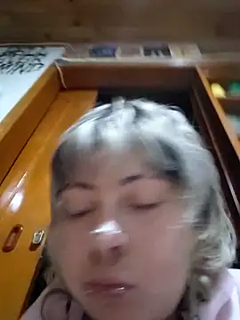 Cute Chrixxx online show from June 4, 2026, 3:33 am