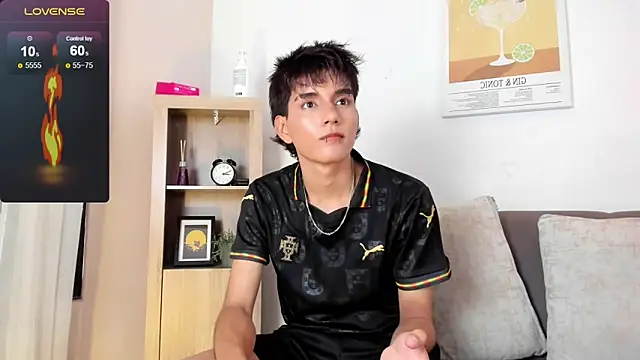 Snapshot of christopher_robin4 chatting on May 20, 2026, 7:55 pm christopher robin4 online show from May 20, 2026, 7:55 pm