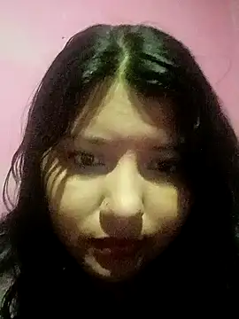 Estrellitadelmar online show from May 6, 2026, 1:09 am