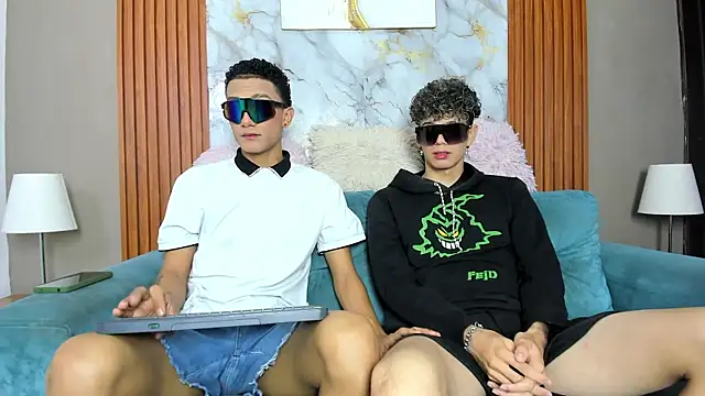 KING BOYS2026 online show from May 9, 2026, 1:31 am