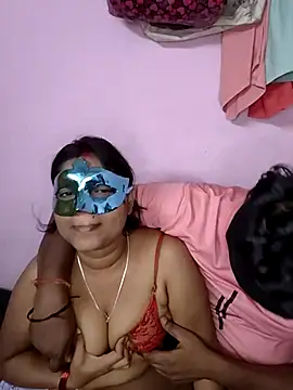 Snapshot of Dark_fun00 chatting on May 3, 2026, 9:36 am Dark fun00 online show from May 3, 2026, 9:36 am
