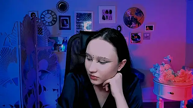 LexyBlike online show from May 4, 2026, 8:50 am