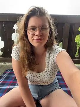 Snapshot of Lina-Love chatting on June 30, 2026, 6:57 am Lina-Love online show from June 30, 2026, 6:57 am