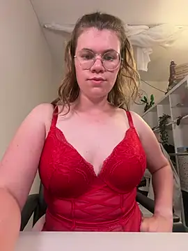 Snapshot of Lina-Love chatting on July 11, 2026, 9:15 pm Lina-Love online show from July 11, 2026, 9:15 pm