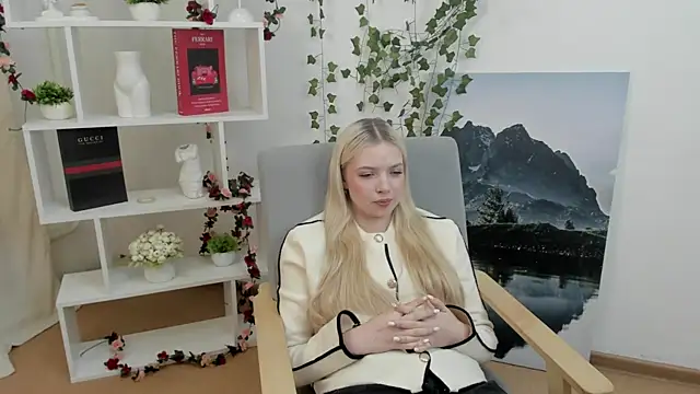 AmandaTrousdale online show from April 29, 2026, 5:30 pm