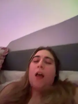 Taylormillie471 online show from April 28, 2026, 8:46 pm