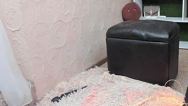 Snapshot of lililiana chatting on July 11, 2026, 8:25 am lililiana online show from July 11, 2026, 8:25 am