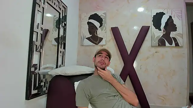 Snapshot of LUCKY_BOX2026 chatting on June 16, 2026, 1:22 pm LUCKY BOX2026 online show from June 16, 2026, 1:22 pm