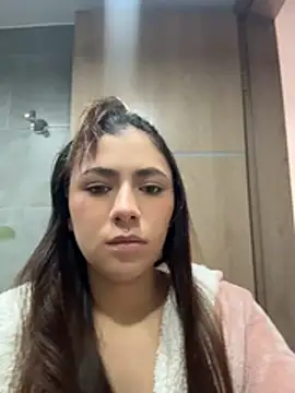 EmilyCxx online show from June 27, 2026, 12:05 am