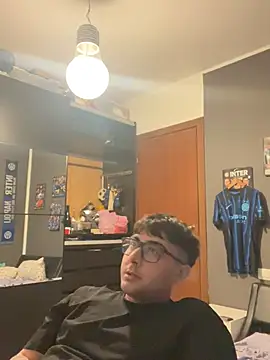 Adryvdr28 online show from April 28, 2026, 8:57 pm