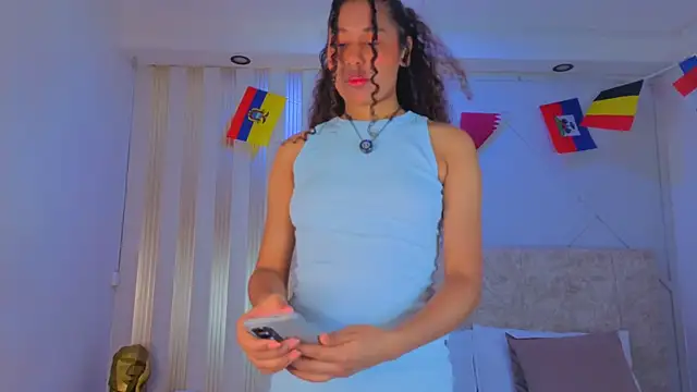 Snapshot of secretestrella chatting on June 26, 2026, 2:50 am secretestrella online show from June 26, 2026, 2:50 am