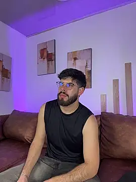 DomBoy  online show from June 11, 2026, 7:55 pm