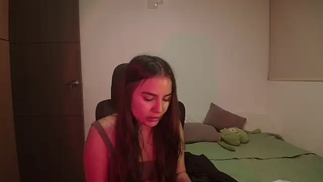 Snapshot of abbyyandmaxx chatting on June 3, 2026, 1:17 am abbyyandmaxx online show from June 3, 2026, 1:17 am