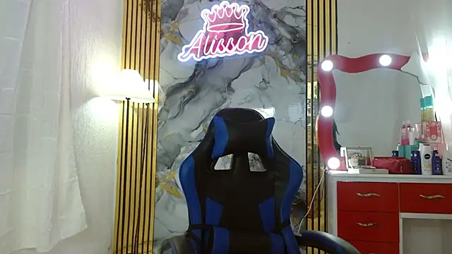 alisoom  online show from May 6, 2026, 9:57 am