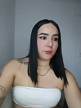 Snapshot of lucyparker_28 chatting on June 21, 2026, 11:10 pm lucyparker 28 online show from June 21, 2026, 11:10 pm