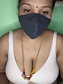 Snapshot of tamil_butterfly chatting on July 1, 2026, 6:08 pm tamil butterfly online show from July 1, 2026, 6:08 pm