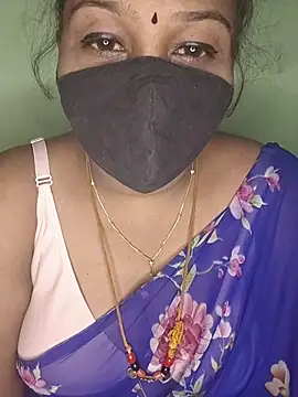 Snapshot of tamil_butterfly chatting on July 3, 2026, 6:58 pm tamil butterfly online show from July 3, 2026, 6:58 pm