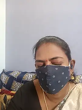 Snapshot of cathrine92 chatting on June 5, 2026, 5:45 am cathrine92 online show from June 5, 2026, 5:45 am