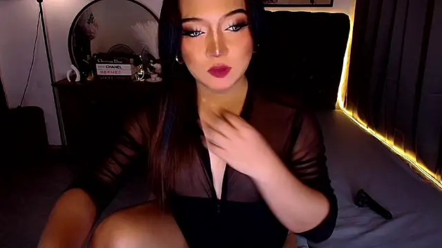 Snapshot of Sensual_Ekang chatting on May 13, 2026, 6:15 pm Sensual Ekang online show from May 13, 2026, 6:15 pm