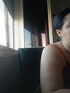 Snapshot of LittleMairy chatting on June 27, 2026, 4:35 pm LittleMairy online show from June 27, 2026, 4:35 pm