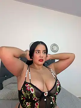 Snapshot of viioletta_00 chatting on June 13, 2026, 4:16 pm viioletta 00 online show from June 13, 2026, 4:16 pm