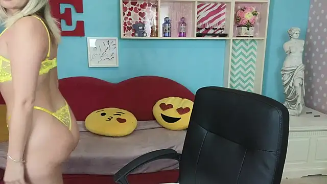 Wet Dakota online show from June 19, 2026, 4:07 am
