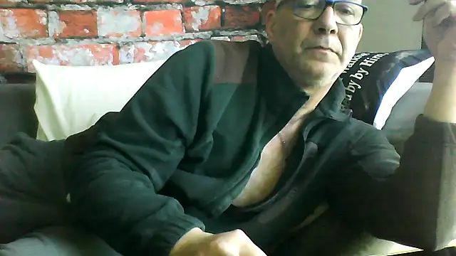 Snapshot of Soloyan chatting on February 22, 2026, 1:35 pm Soloyan online show from February 22, 2026, 1:35 pm