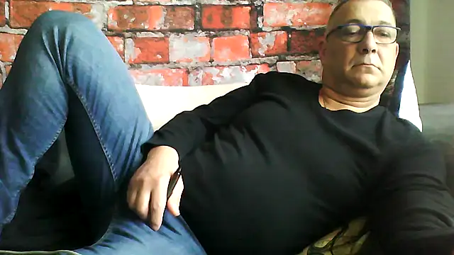 Snapshot of Soloyan chatting on February 19, 2026, 9:50 am Soloyan online show from February 19, 2026, 9:50 am