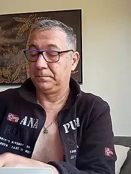 Soloyan online show from March 14, 2025, 9:14 am