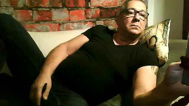 Snapshot of Soloyan chatting on February 6, 2026, 6:31 am Soloyan online show from February 6, 2026, 6:31 am