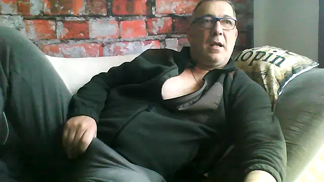 Snapshot of Soloyan chatting on February 8, 2026, 1:09 pm Soloyan online show from February 8, 2026, 1:09 pm